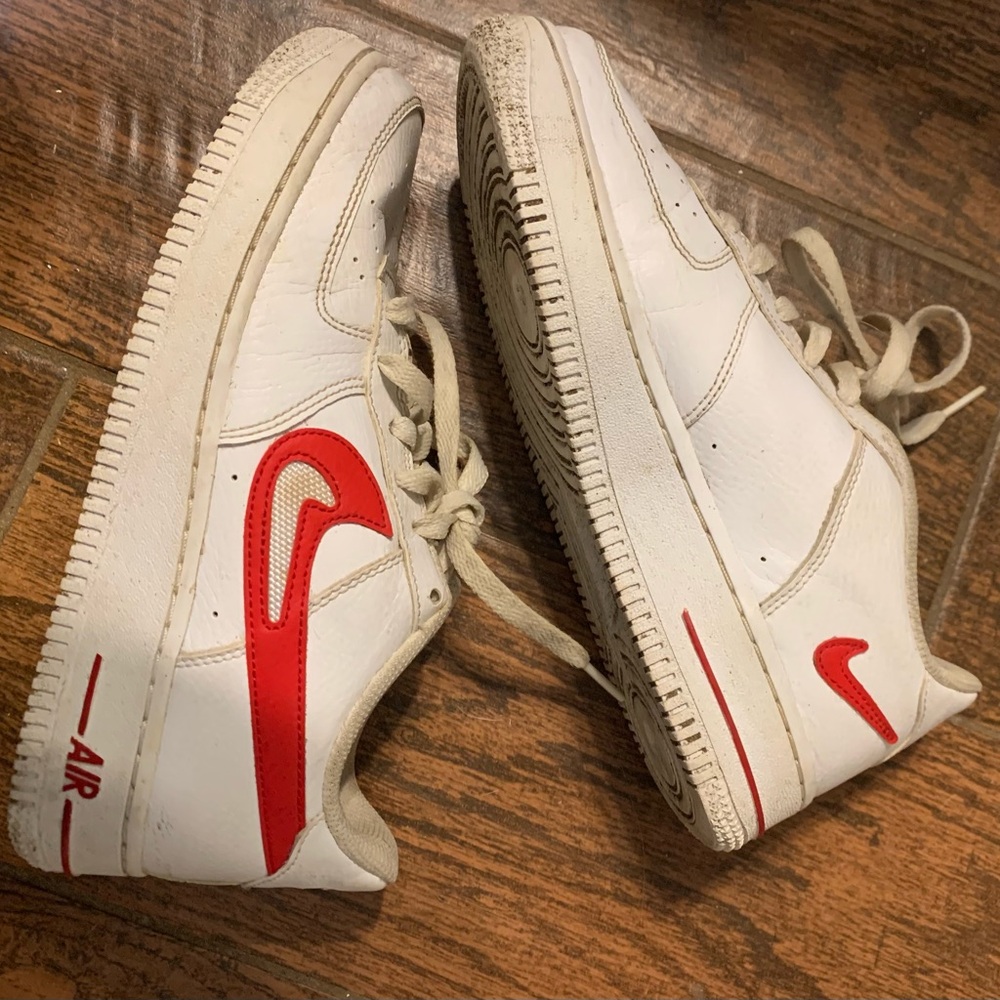 ❤️🤍Youth white and red Nike Air Force 1 🤍❤️